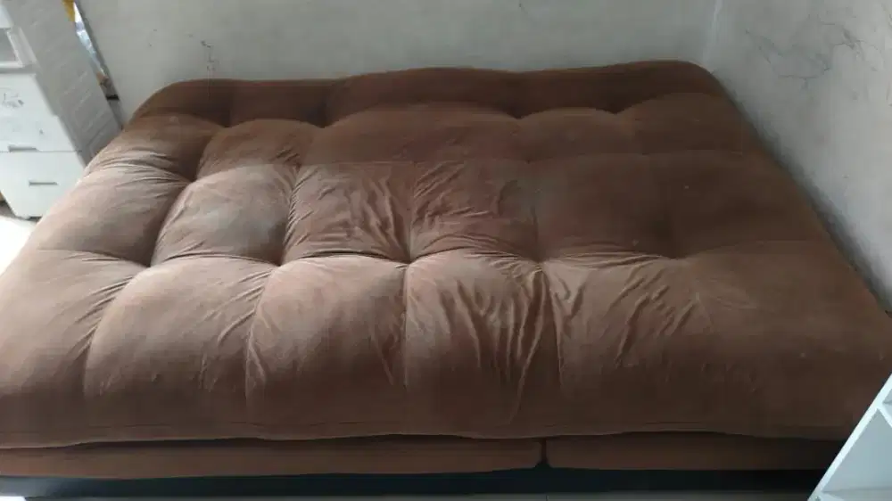 Sofa bed bisa duduk