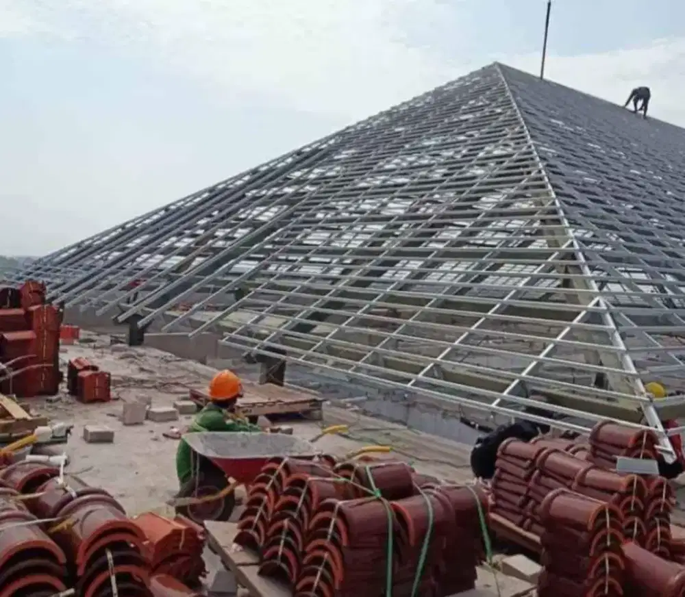 Baja ringan dan plafon pvc terpasang + matrial