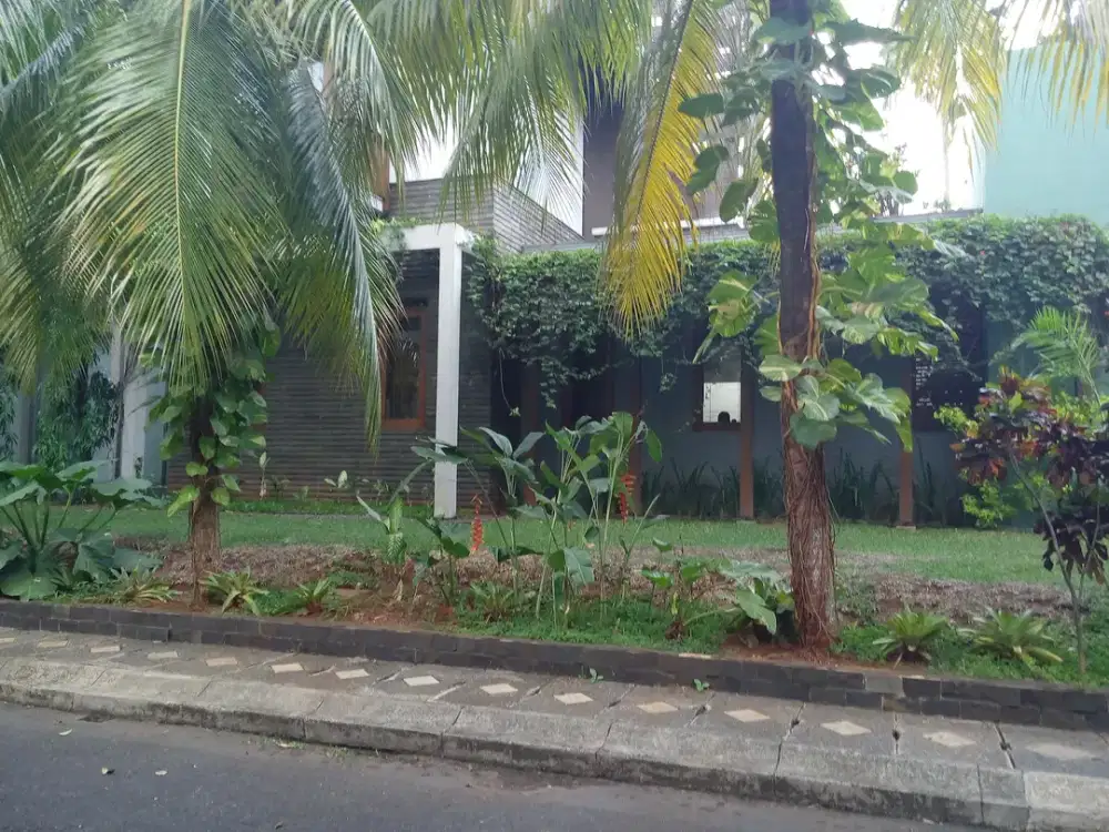 Dijual Rumah Mewah dan Elegan Dikawasan Graha Taman, Bintaro Utama Sektor IX