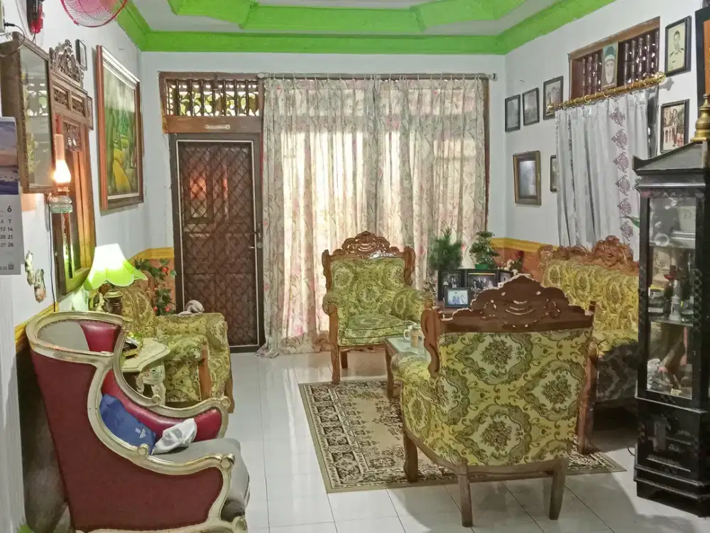 Rumah lokasi bagus di Kemanggisan, Palmerah, Jakarta Barat