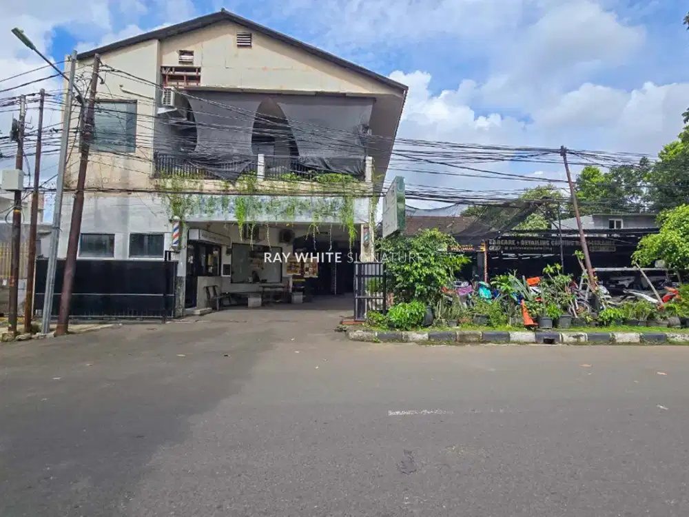 Tanah dan Bangunan Tempat Usaha  di Jl Guntur