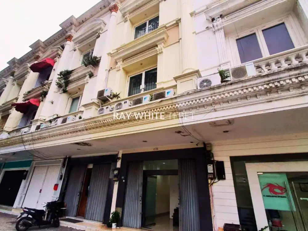 Ruko Hook 4 Lantai SHGB di Royal Palace Tebet Jaksel