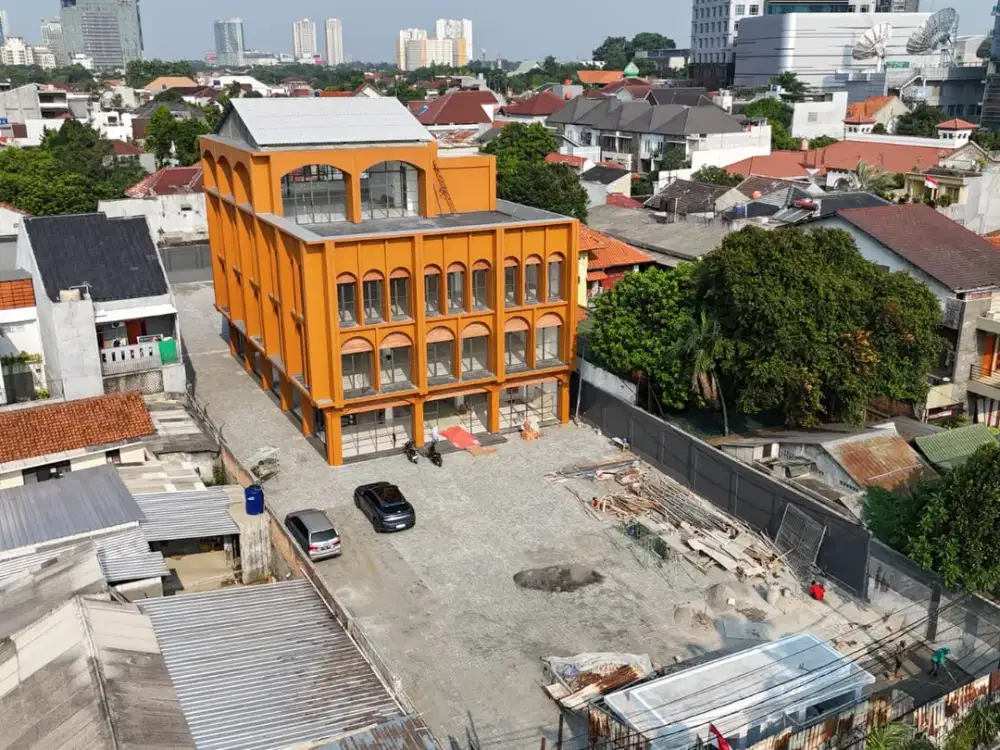 Gedung Di Lokasi Strategis Di Jl Harsono RM Ragunan Jakarta Selatan