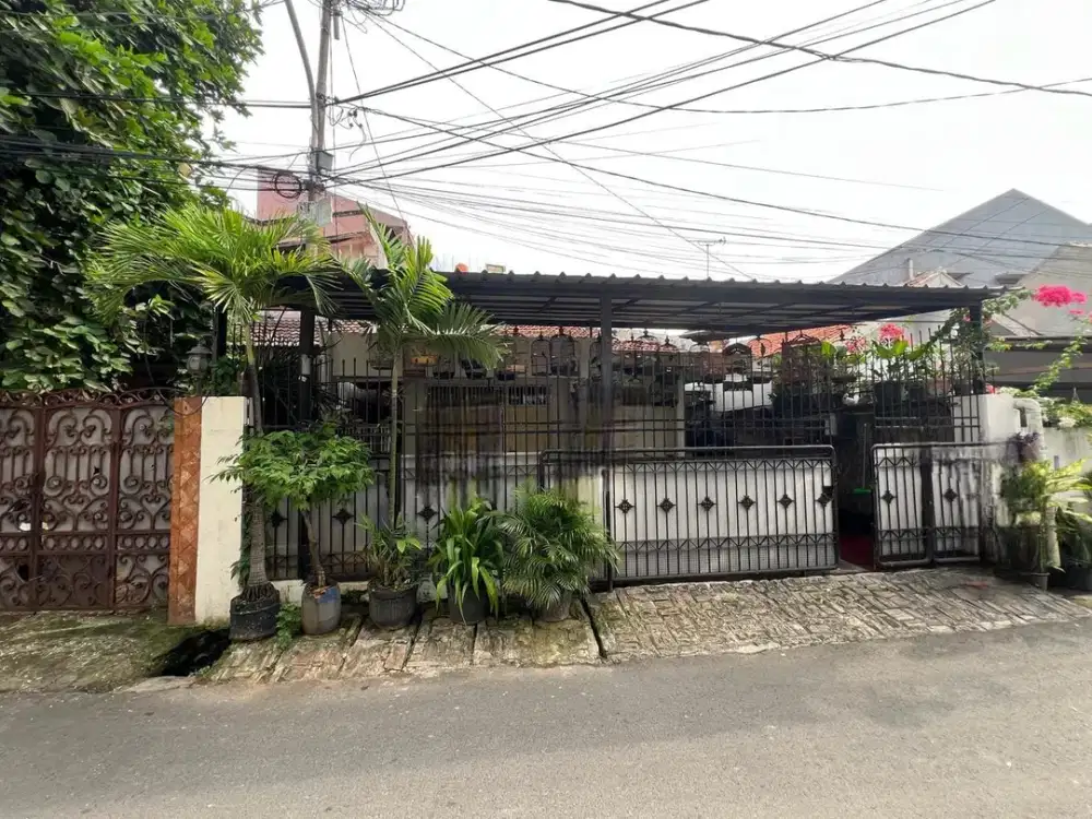 Rumah Lama Layak Huni di Kecamatan Setiabudi Jakarta Selatan
