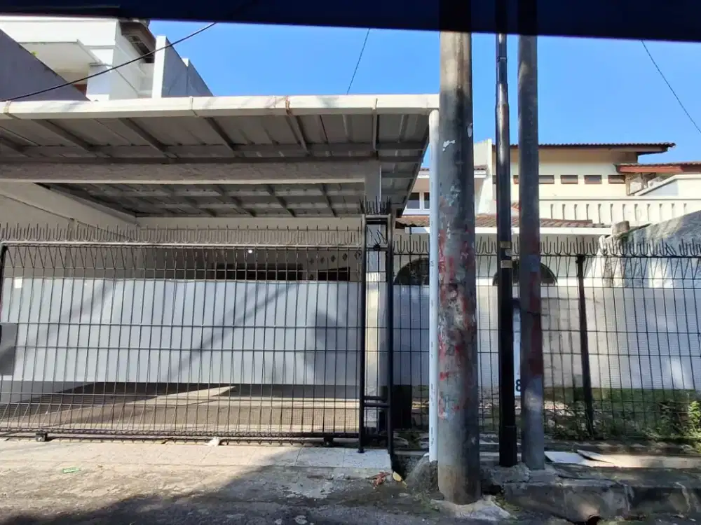 Turun Harga - Fixed Price. Rumah 2 Lantai di Lebak Lestari Indah Lebak Bulus, Cilandak, Jakarta Selatan