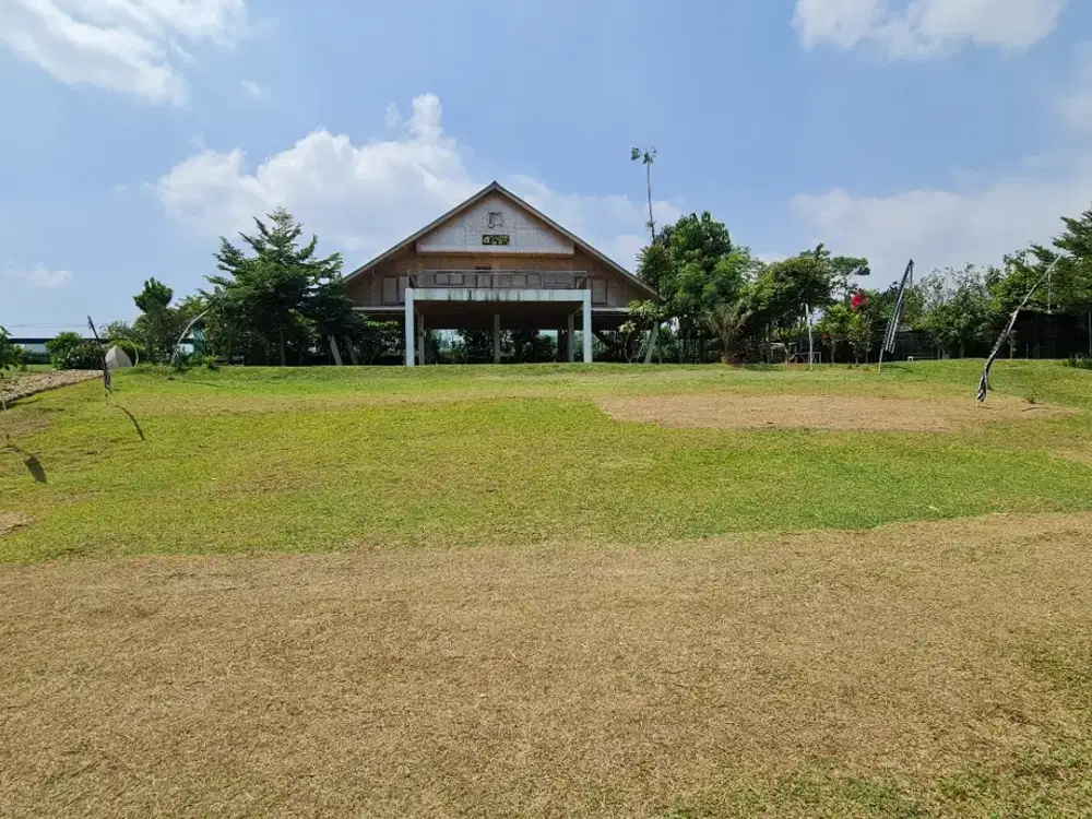 Villa Luas Dijual Harga Tanah Ada Aliran Sungai Gn Puntang di Bandung