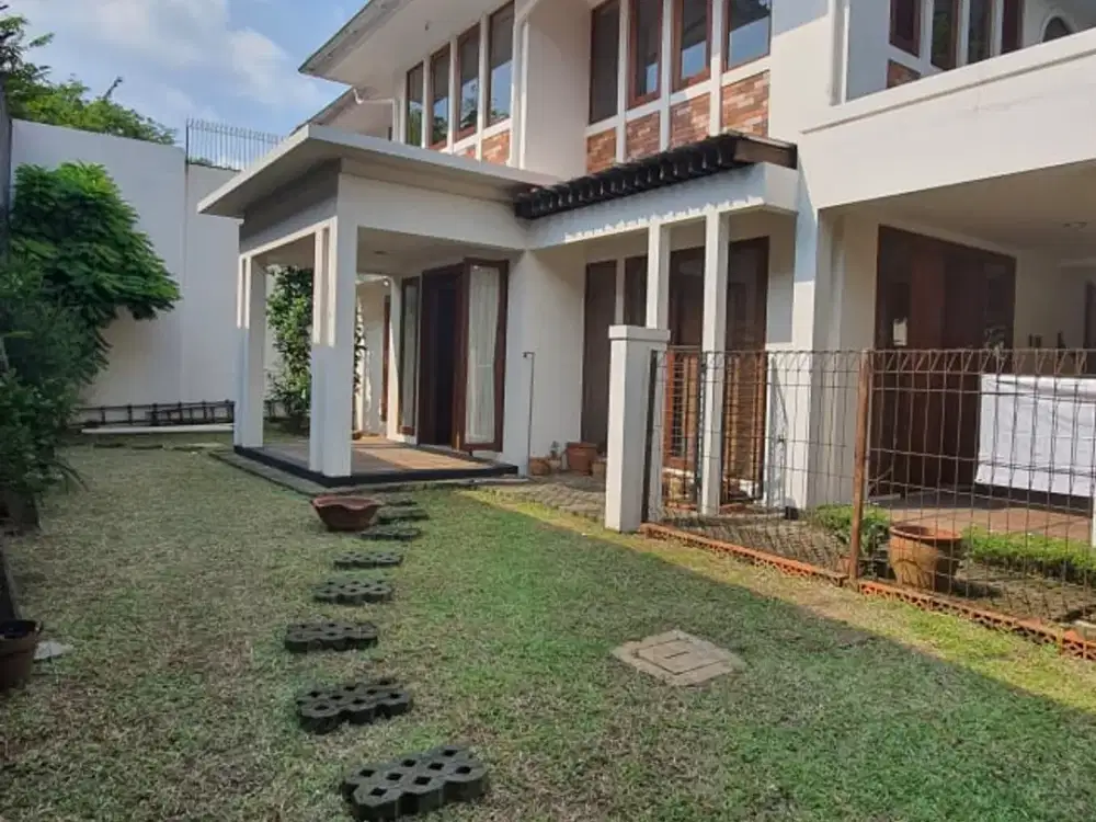 RUMAH SIAP PAKAI KEMANG - JAKARTA SELATAN