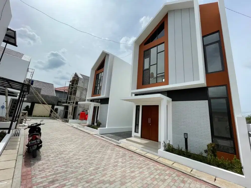 Jarang ada Rumah 2 LT siap huni di arcamanik kota bandung sudah shm