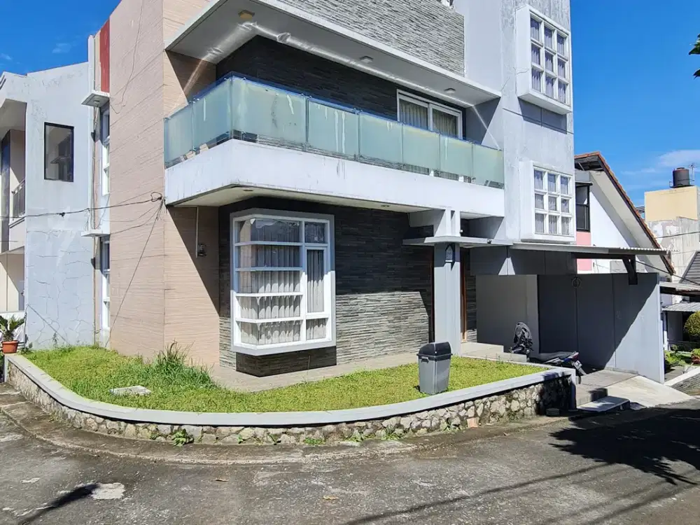Rumah Minimalis Baru di Komplek Bumi Sariwangi