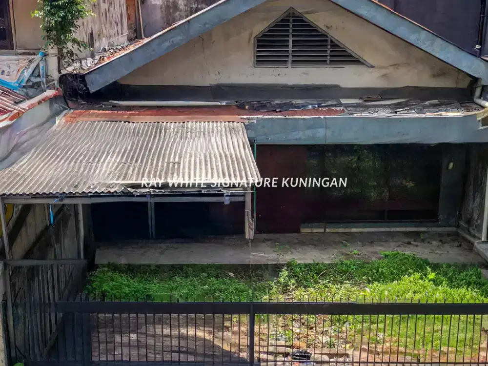 Rumah Zona Komersial di Jl Kebon Kacang Raya Cocok Untuk Usaha