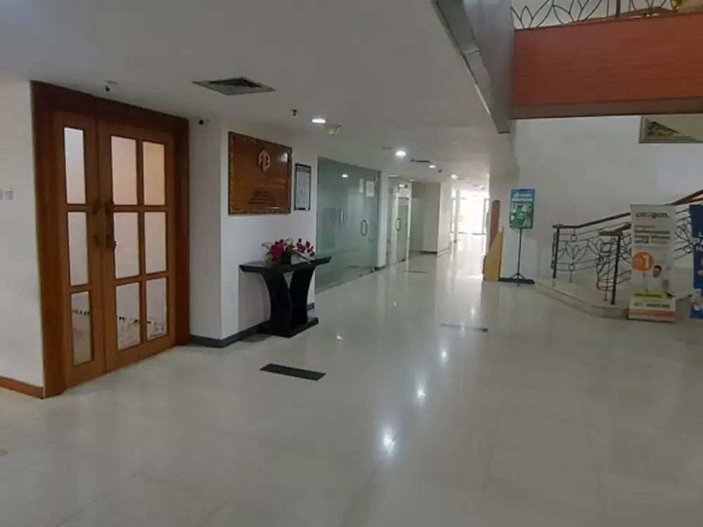 Ruang Kantor Strategis di Lantai 1 Apartemen Cervino Tebet