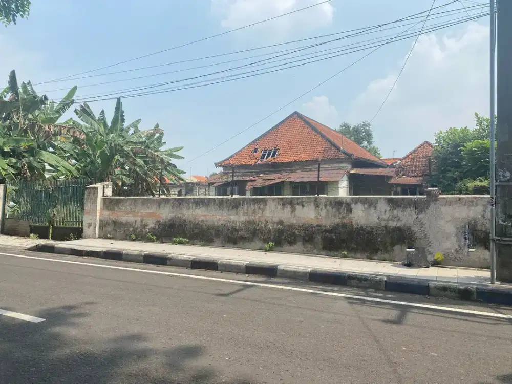 DiJual Rumah Hitung Tanah Jalan Letkol Sumarjo Magersari Mojokerto