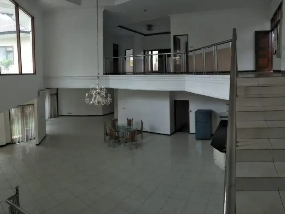 Disewakan Rumah Nyaman Dalam Cluster Lokasi Di Jl. Kenanga, Ampera, Jakarta Selatan