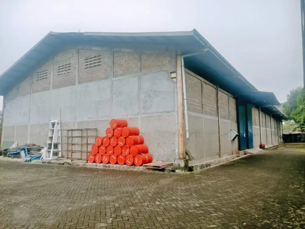 Pabrik dan tanah luas di Jl Raya Legok Karawaci Tangerang