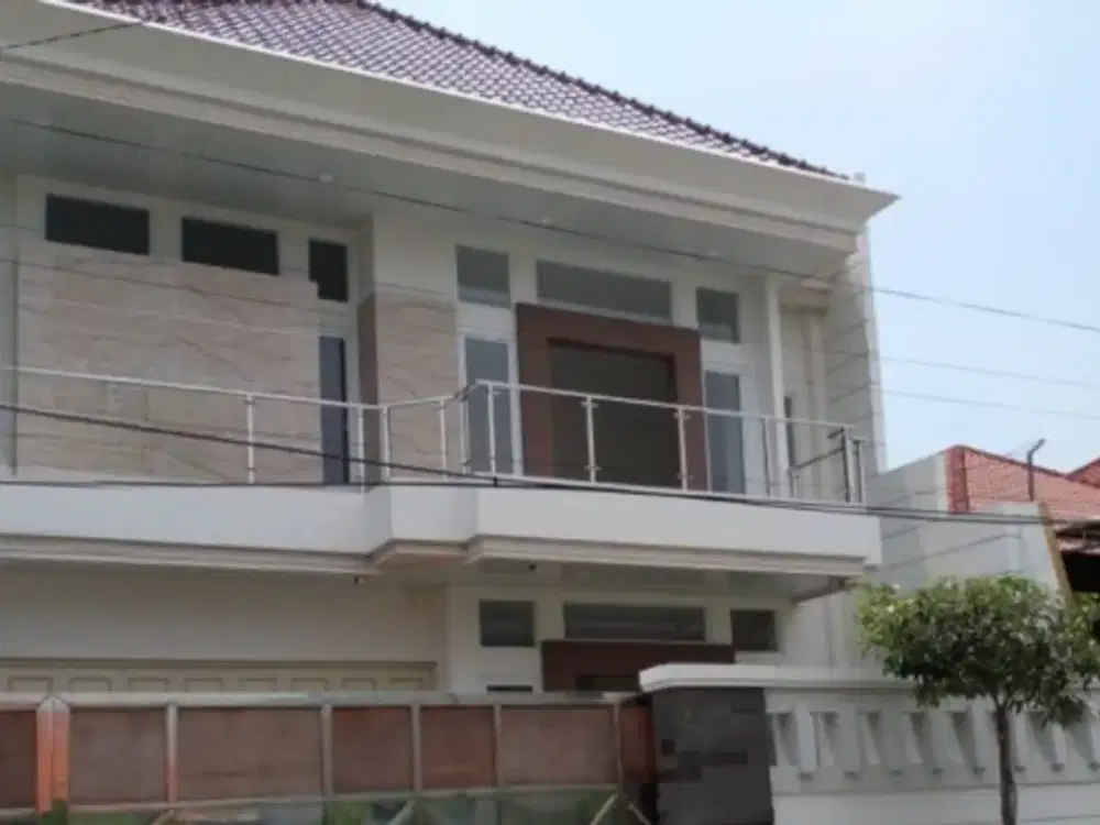 DIJUAL RUMAH SIAP HUNI MEGAH BESAR MODERN Dharmahusada Indah Barat Surabaya Timur