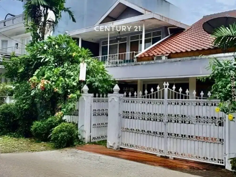 Rumah Lama Luas Dijual Di Lokasi Dekat Area SCBD Jakarta Selatan