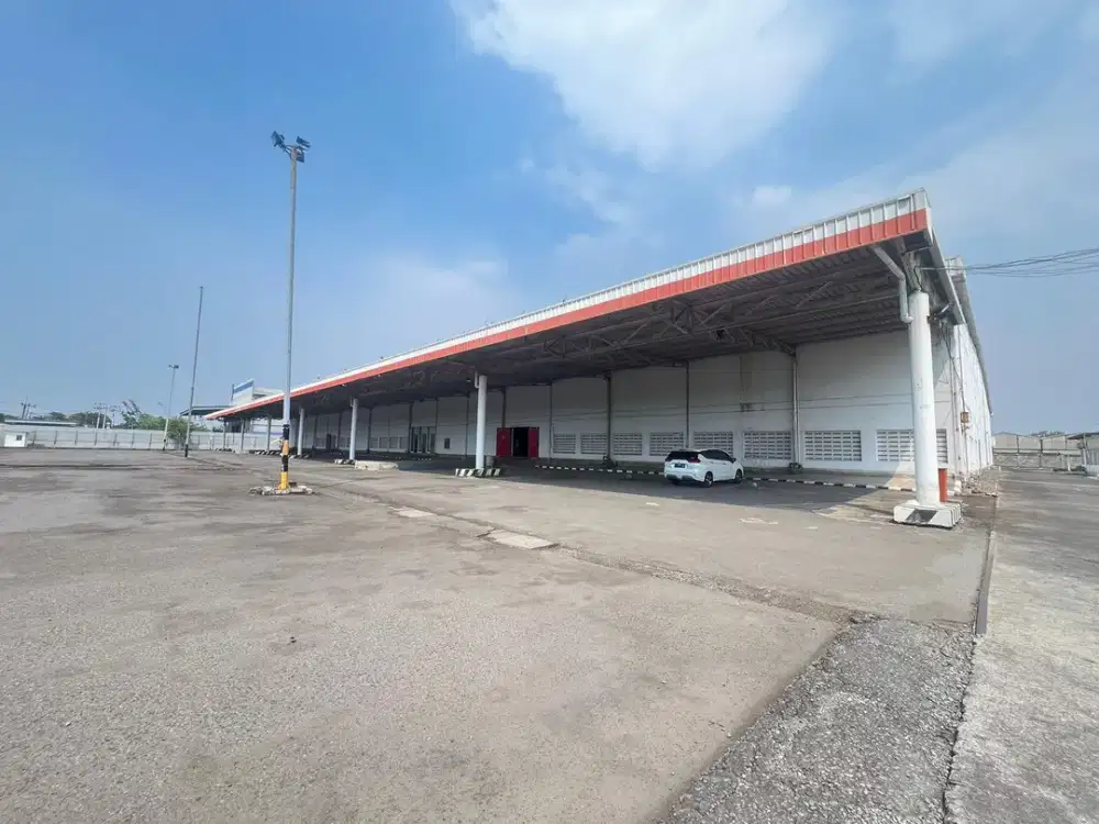 DISEWA Gudang Siap Pakai Fasilitas Loading Dock di Margomulyo Surabaya