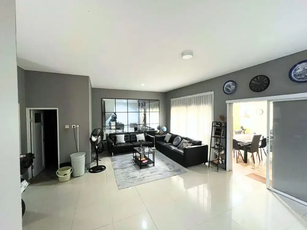 Rumah 2 Lantai di Royal Angkasa Cluster