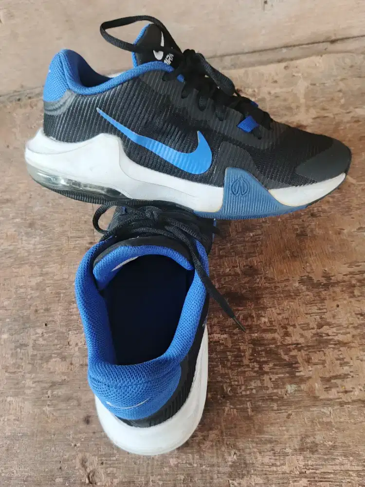 Jual sepatu Nike air max original size 42 bisa byar cod d tempat