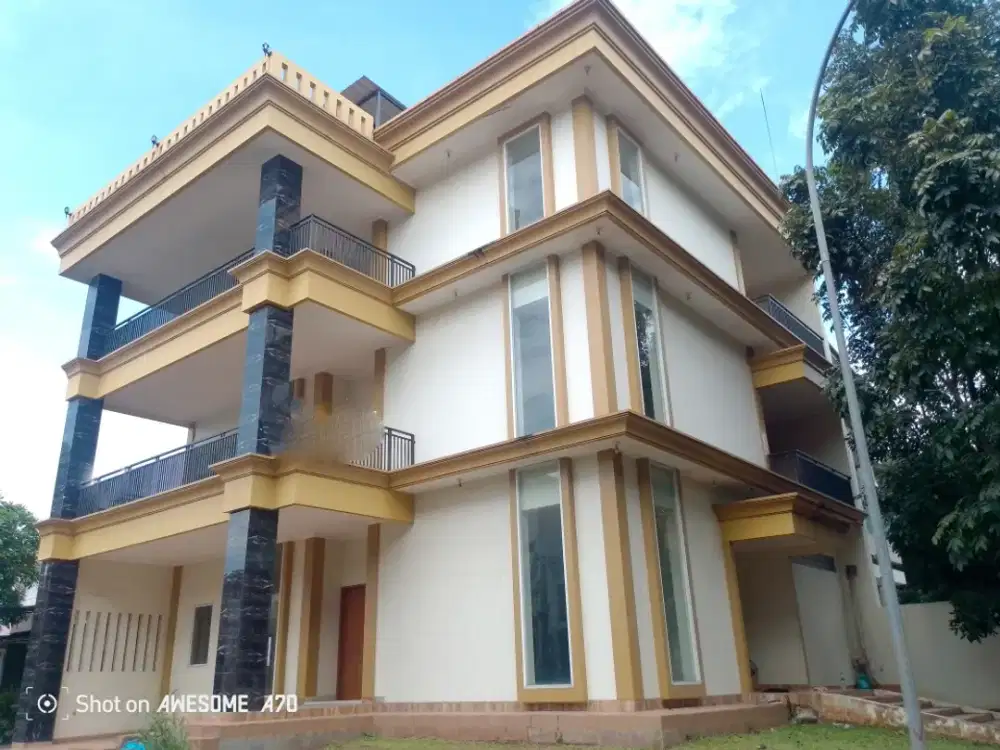 Rumah Hook ada Kolam Renang di The Icon Cluster Simplicity BSD City