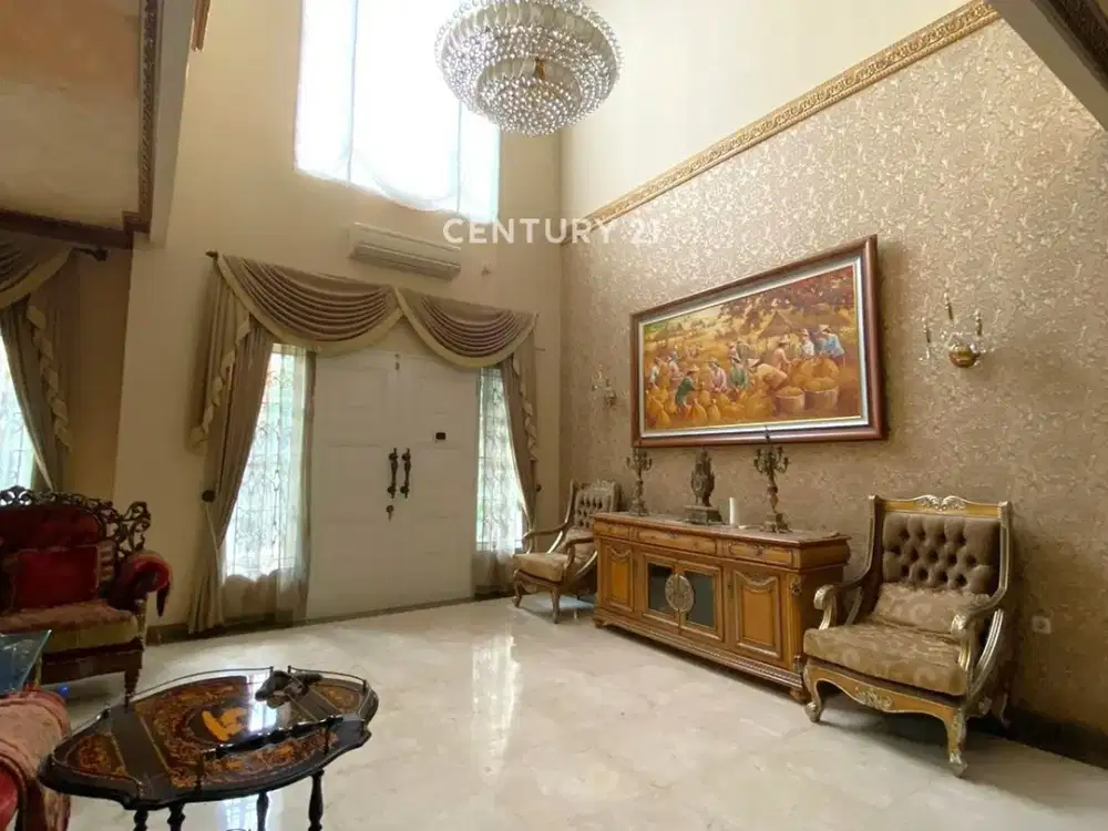Rumah Mewah Full Furnish Dan Swimming Pool Di Bintaro 8131