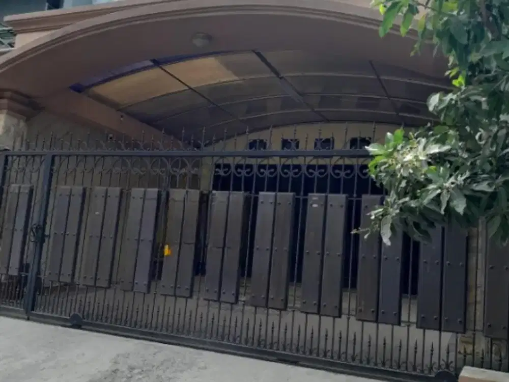 DIJUAL RUMAH MEGAH BESAR FULL FURNISHED siap HUNI KLAMPIS GALAXY BUMI PERMAI Surabaya Timur