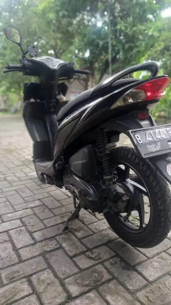 Vario injeksi 110cc led