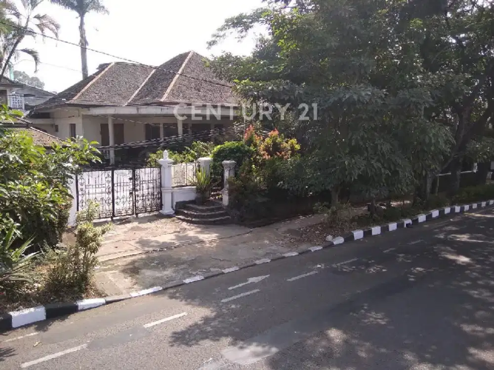 Rumah Mainroad Surapati Bandung Strategis Pusat Kota Premium
