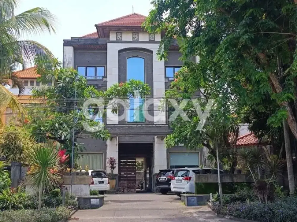 GEDUNG RUKAN COK AGUNG TRESNA & DEWI MADRI RENON DENPASAR, BALI