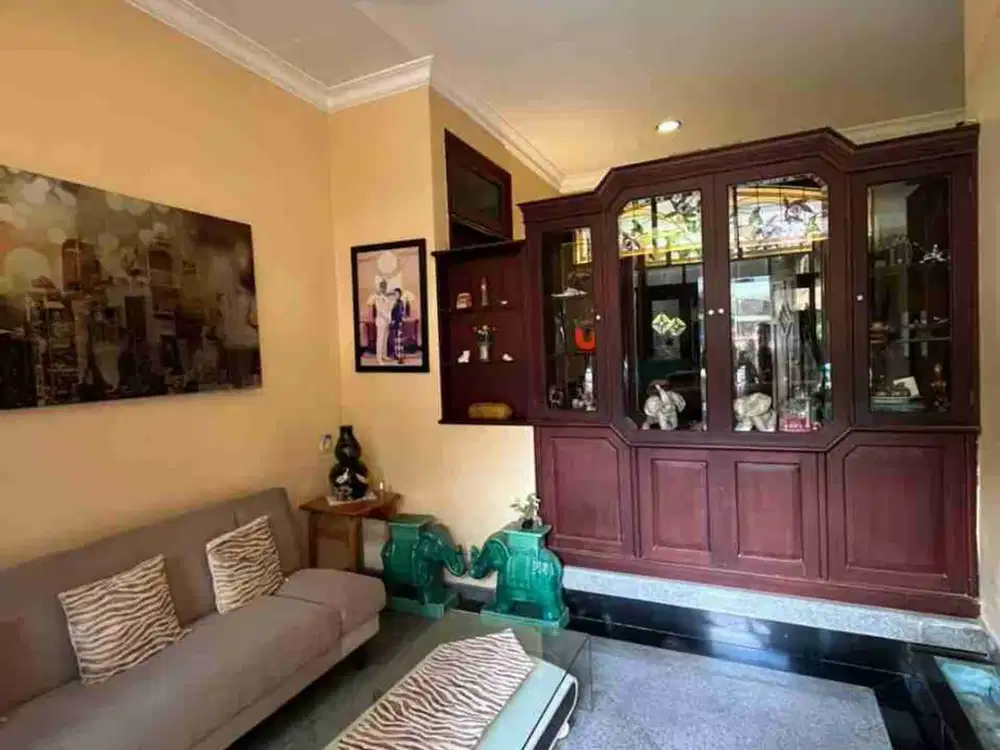 Dijual Rumah Asri 2 lantai Siap Huni Villa Bukit Mas Cluster Maditerania