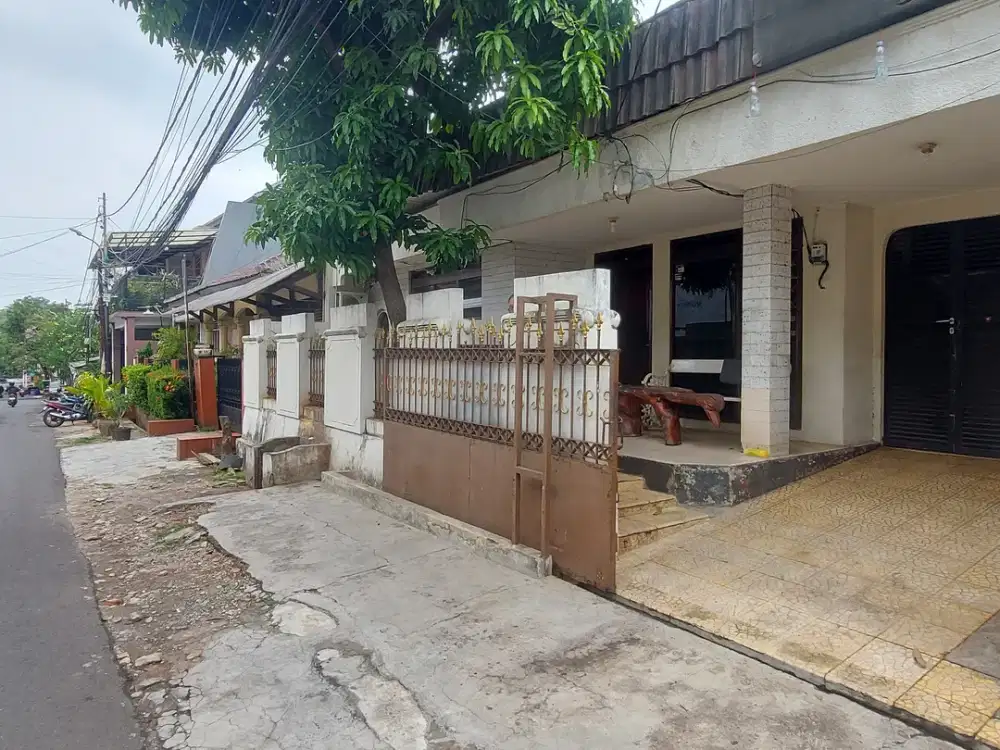 Dijual Rumah Nyaman di Daerah Tebet Barat