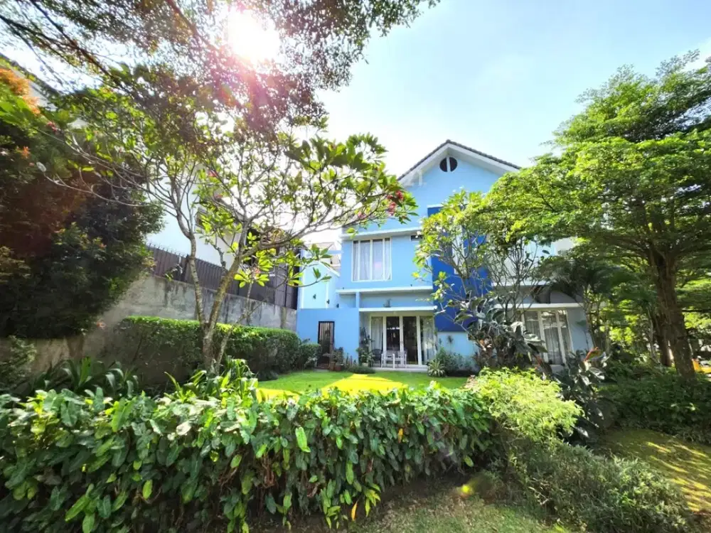 Rumah Luas Rapi Siap Huni Posisi Hook Di Emerald Bintaro 8075