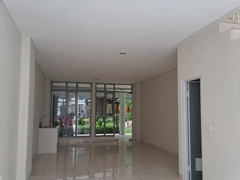 MURAH JARANG ADA Ruko 3 lantai 2 muka di Piazza MOZIA LOOP BSD City Tangerang