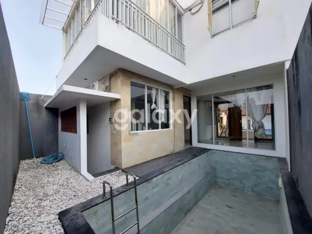 VILLA BAGUS 4 LANTAI DI PERUM NAVA TEGES NUNGGAL BENOA BADUNG, BALI