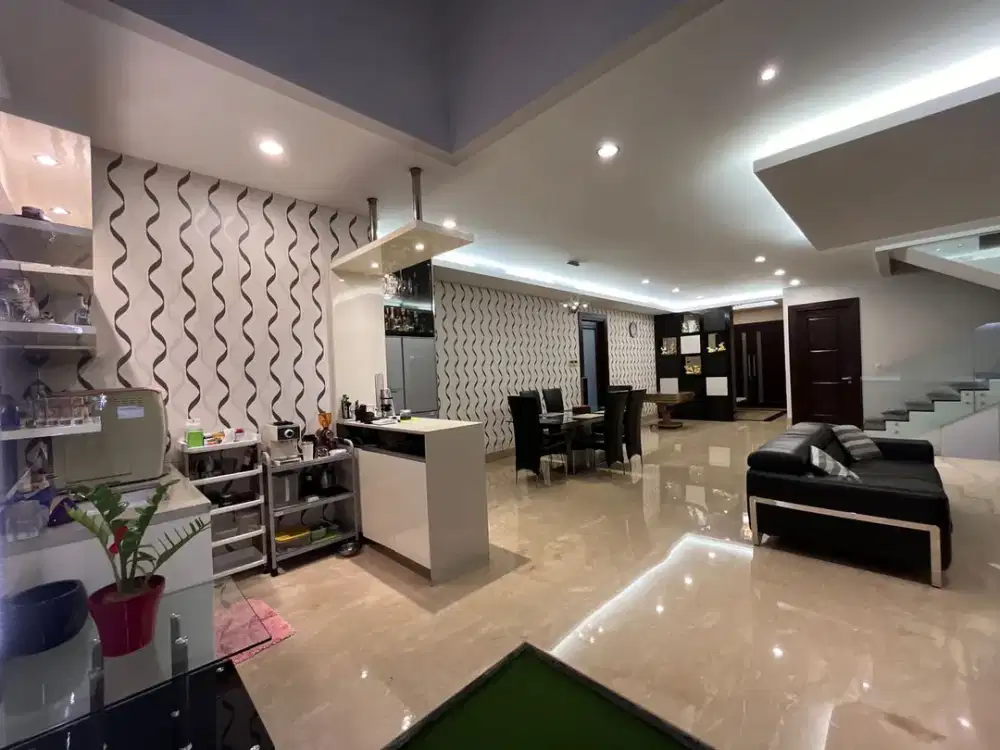 Turun Harga!! Rumah Mewah di Vila Permata Gading, Kelapa Gading!