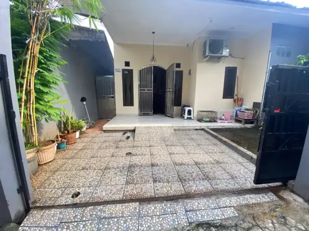 Rumah bagus siap huni asri aman nyaman bebas banjirstrategis