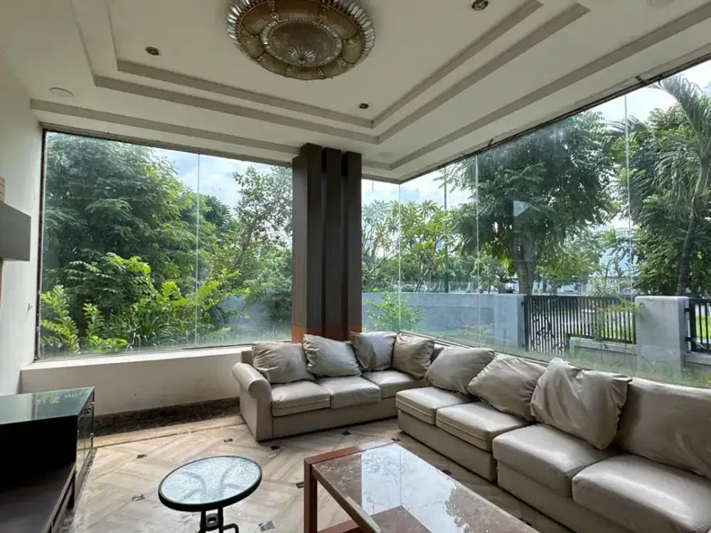 Rumah Graha Family Semi Furnish disewakan Murah