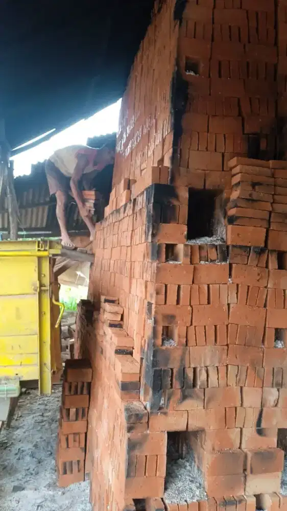 Batu bata merah press