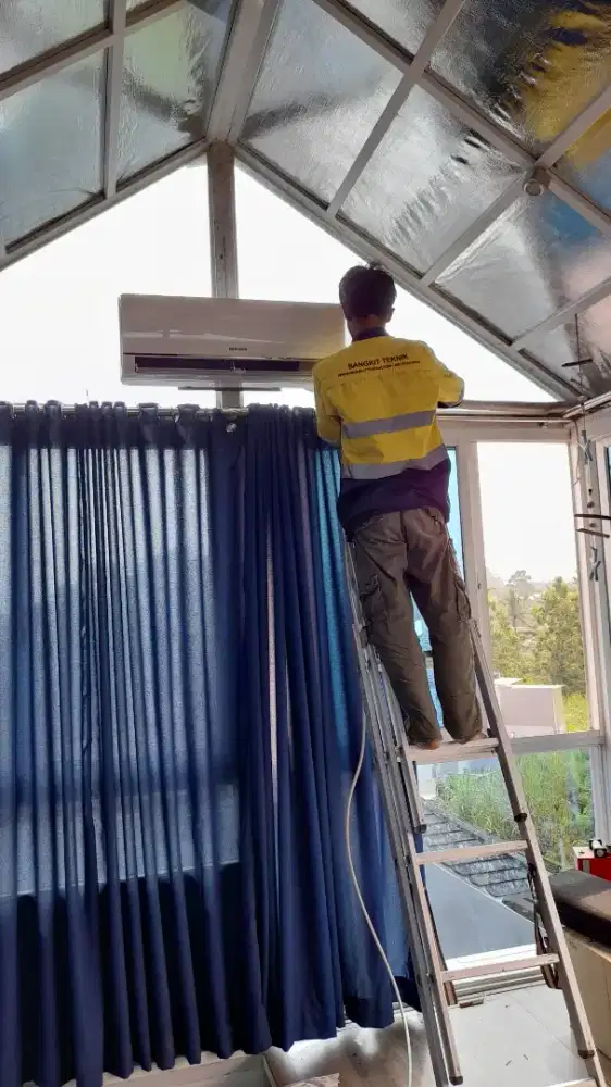 Jasa pasang AC split posisi standart