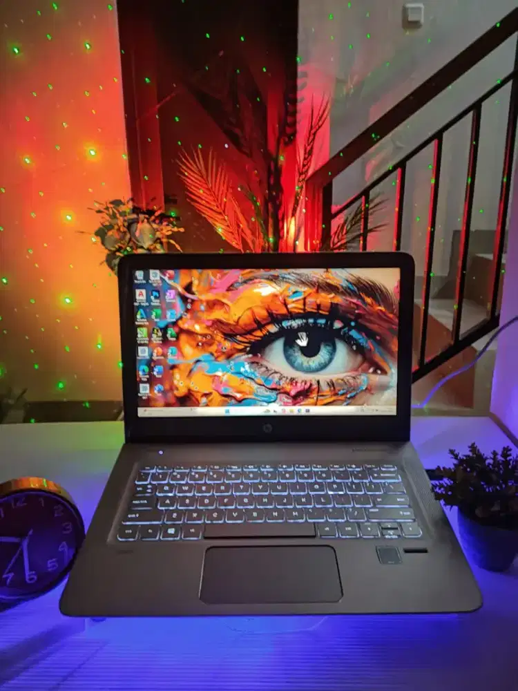 [BACKLIGHT] Laptop Superslim HP Envy 13 Core i7 Skylake  RAM 8Gb/Ssd !