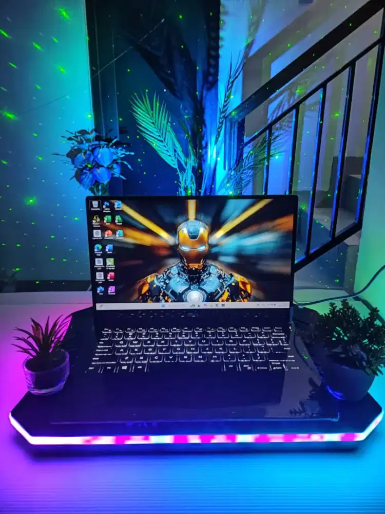 [TOUCHSCREEN 3K] Laptop Desain Slim Dell XPS 13 Core i7 RAM 8gb murah