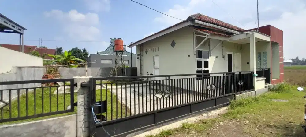 Dikontrakkan rumah strategis depan RSI