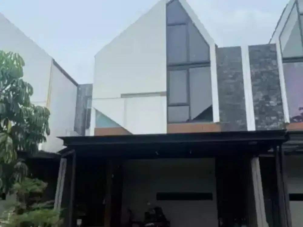 Dijual Rumah Bagus Siap Huni di Grand Trevista Rempoa