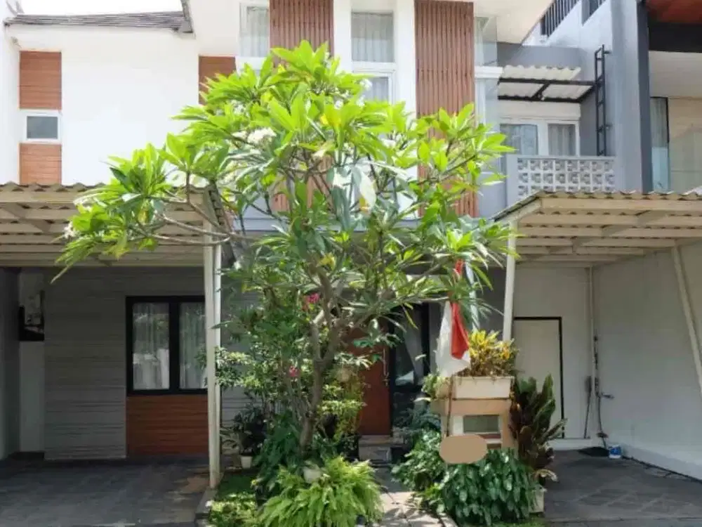 DI JUAL RUMAH MEWAH 2 LT SIAP HUNI