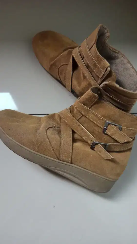 Preloved sepatu wanita