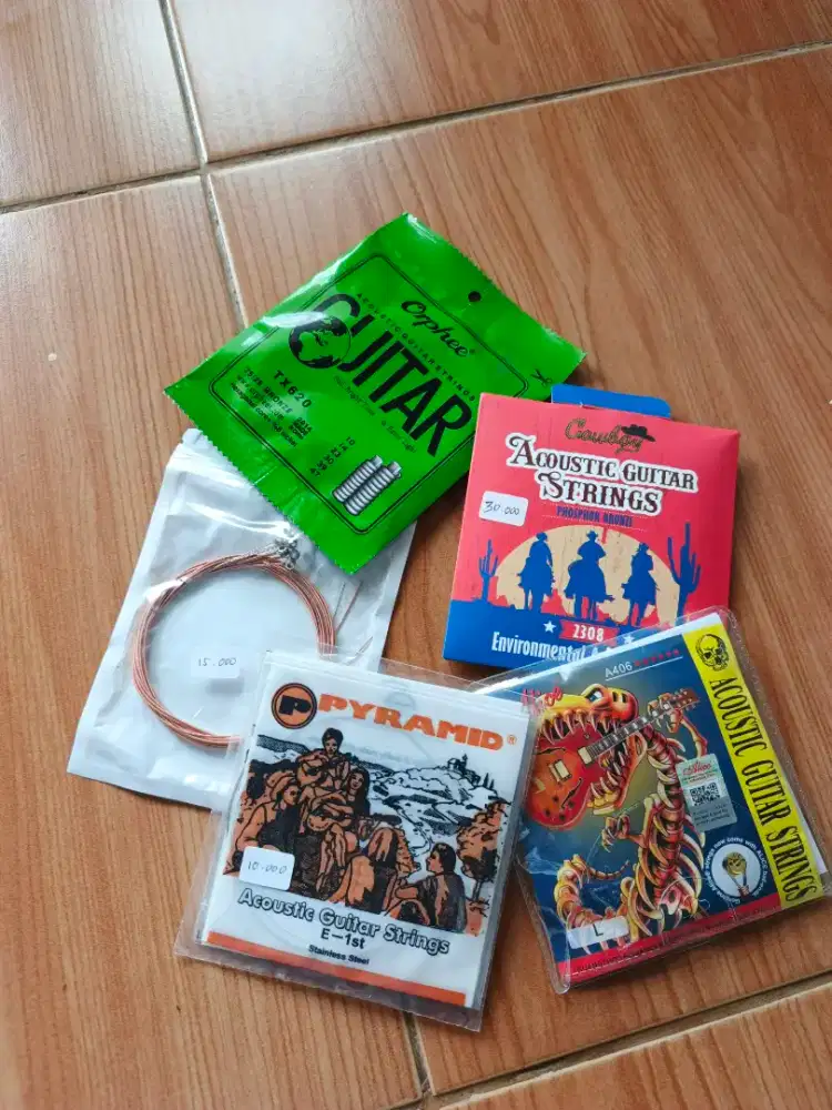 Senar gitar di sindangkasih