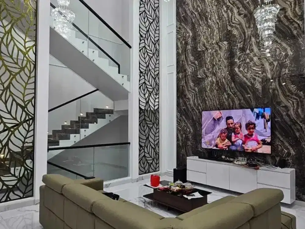 Rumah 3 Lantai Full Renovasi The Springs Scarlet Gading Serpong BSD City Tangerang Banten TULK