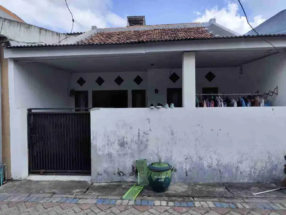 RUMAH SIAP HUNI DI PERUMAHAN PONDOK BENOWO INDAH SURABAYA