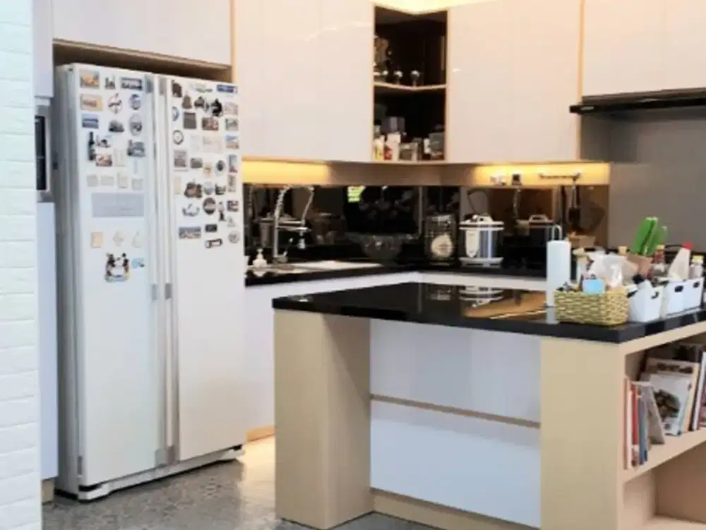 Jual cepat rumah minimalis di menteng bintaro sektor 7 ada rooftop