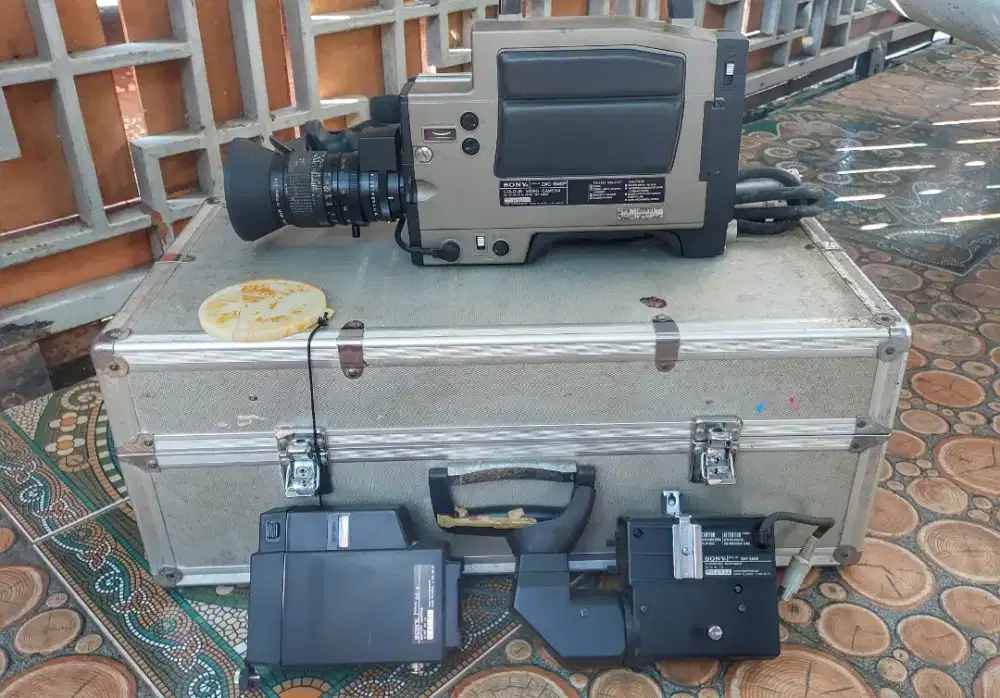 VIDEO CAMERA SONY ANTIK 45thn